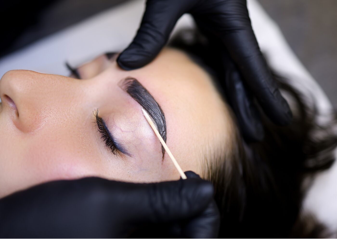 Teinture des sourcils